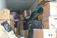 Hilfsgüter-Container für die Philippinen